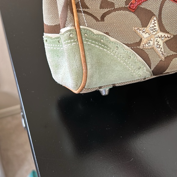 Coach Hampton Limited Edition Fish Appliqué Stachel - Picture 10 of 16